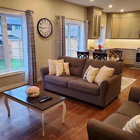 فيلا 4 Bd Family Retreat ستراتفورد المظهر الخارجي الصورة